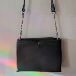 Elegant Black Chain Strap Women's Bag